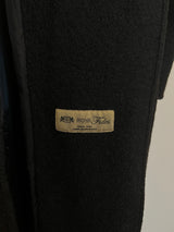 wełniany płaszcz z tkaniny boucle