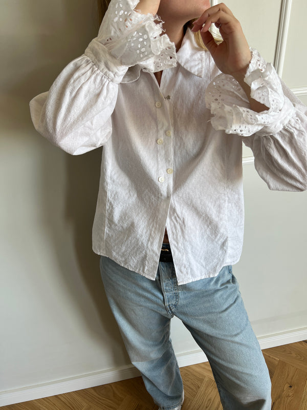 biała koszula vintage z koronką